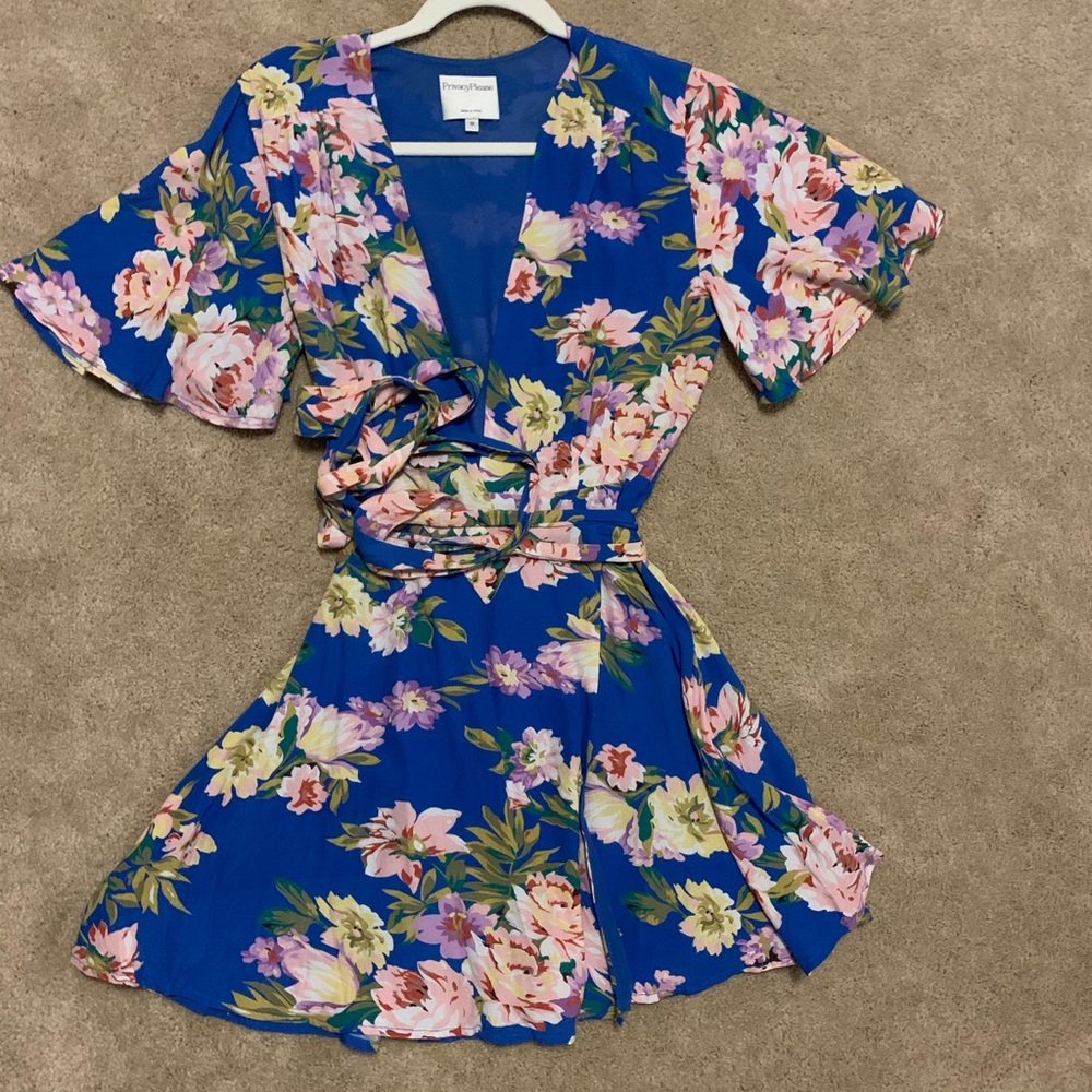 PRIVACY PLEASE WRAP DRESS - Picture 3 of 4